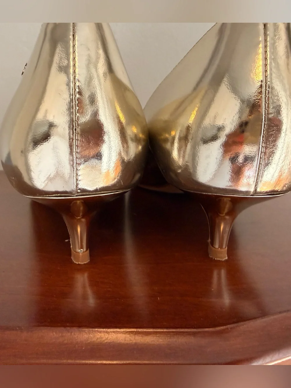 Tory Burch Metallic Gold Pointed Toe Kitten Heel Pumps